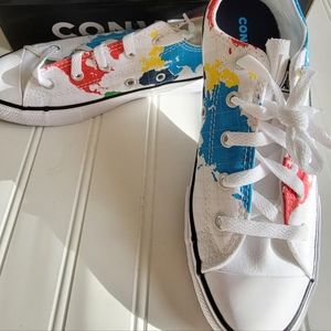 Converse unisex-child Chuck Taylor All Star Low Top Sneaker world map